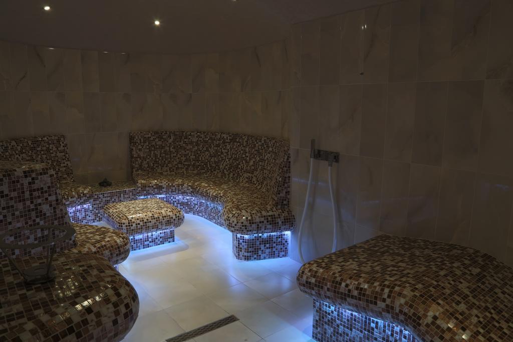 Deluxe Double Room Spa Access,559640367:JPEG