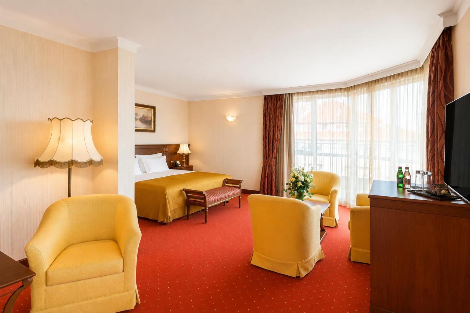 Junior Suite,1771507670:JPEG