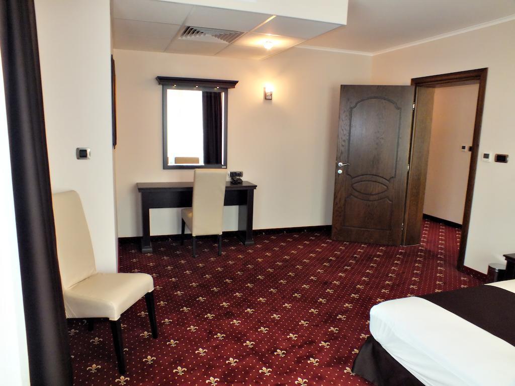 Family Suite,737910787:JPEG